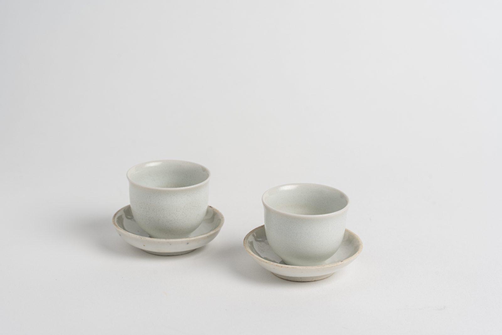 白色作家手作茶杯