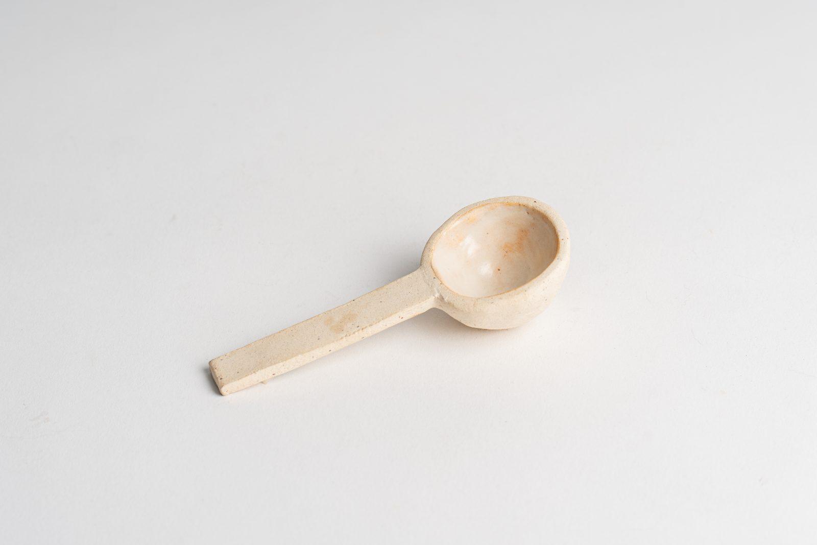 米色作家手感測量匙