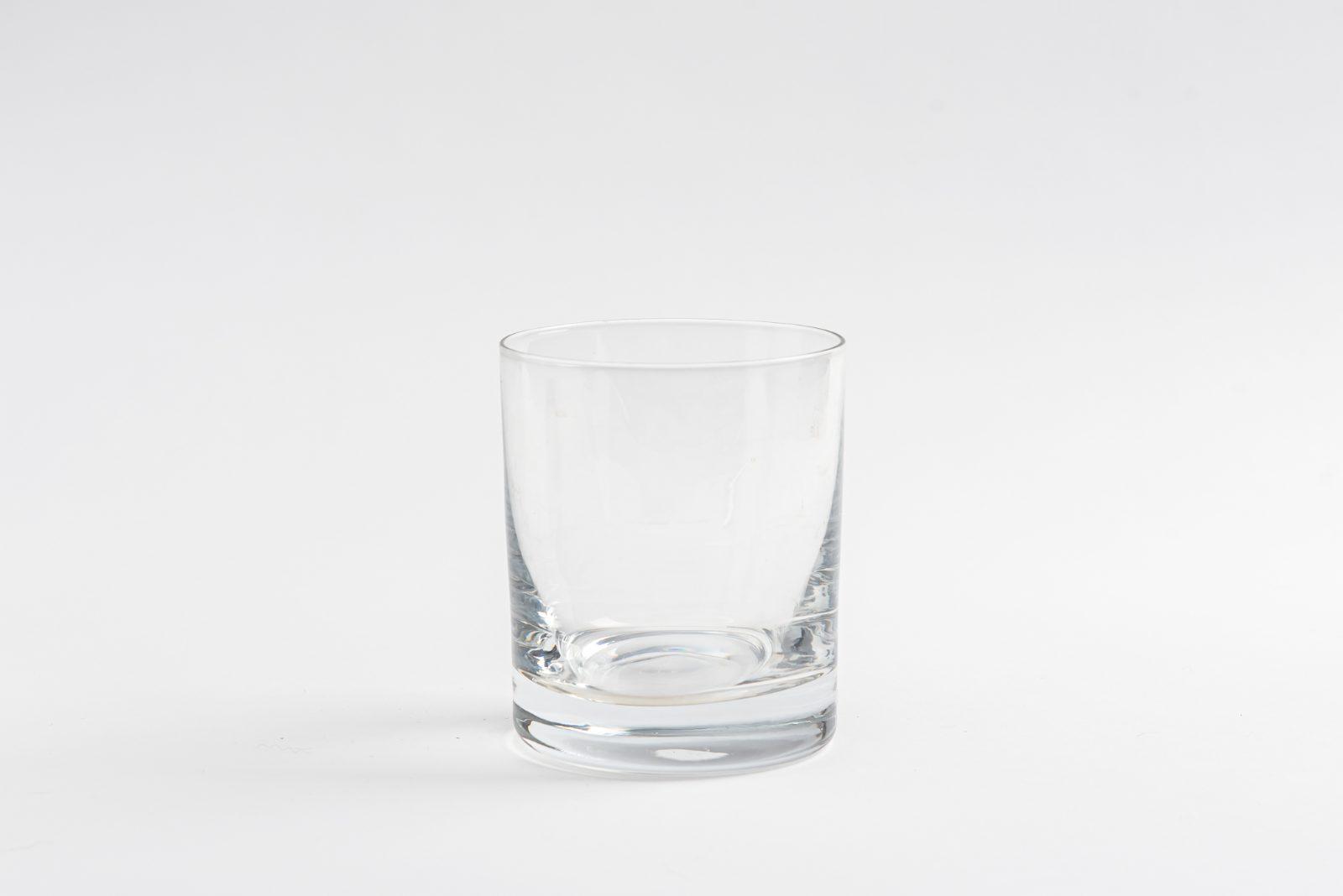 玻璃酒杯