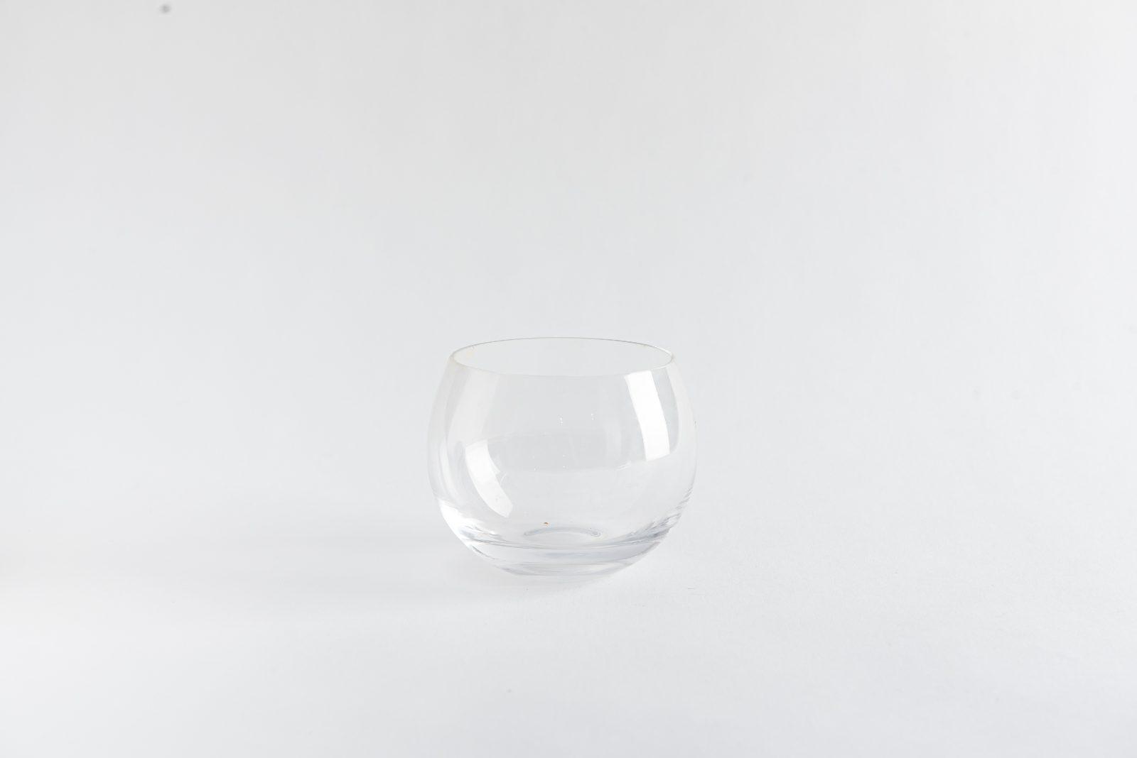 圓形玻璃酒杯