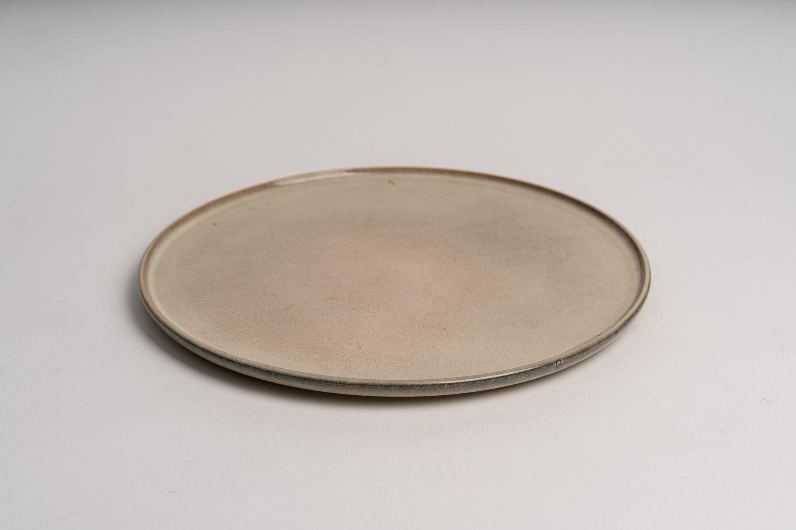 灰色手感餐盤